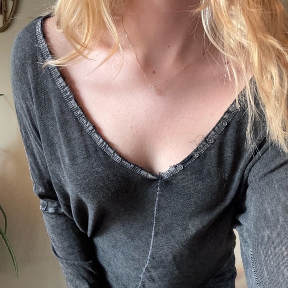 Free People “Santa Cruz” Long Sleeve Top - Picture 4 of 8